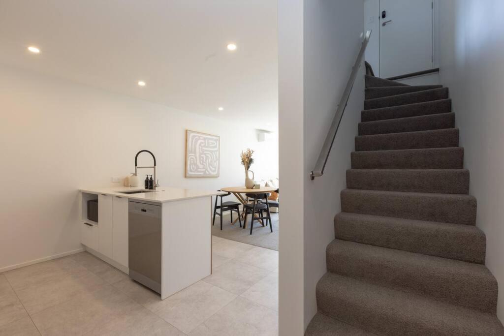 Inner City Luxury With Free Parking Christchurch Eksteriør bilde